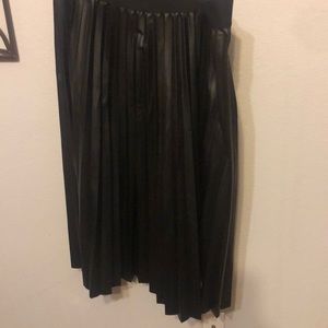 Faux Leather pleated skirt